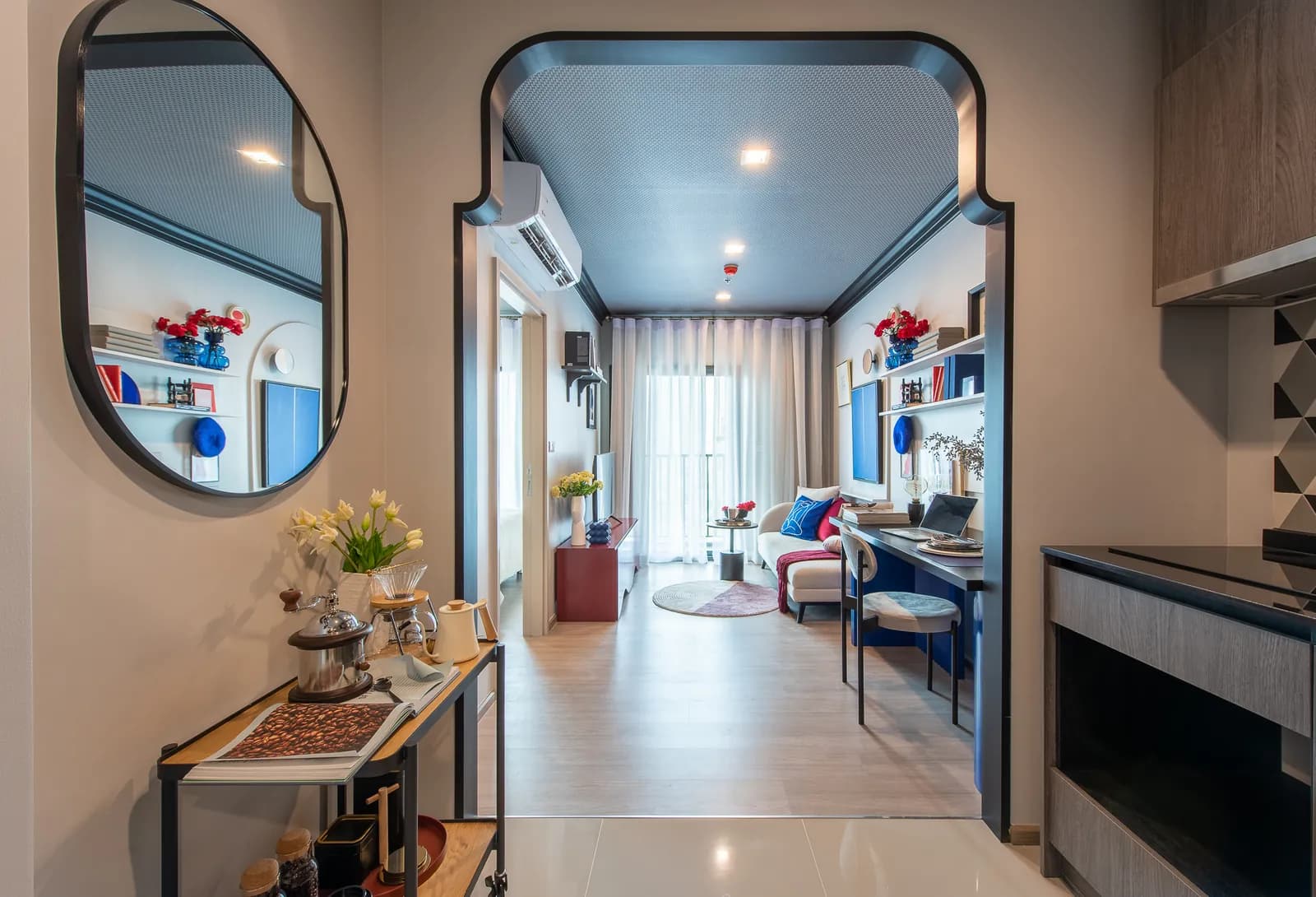 THE BASE เพชรบุรี–ทองหล่อ — 10